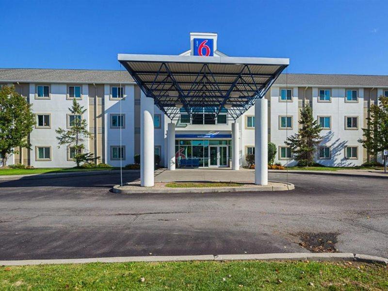 Motel 6-Whitby, On - Toronto East ภายนอก รูปภาพ
